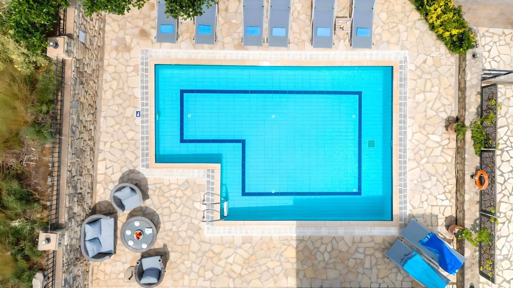 Mare Blue Villas Heated Pool Kournás Eksteriør billede